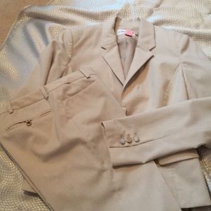 Lovely tan summer weight suit